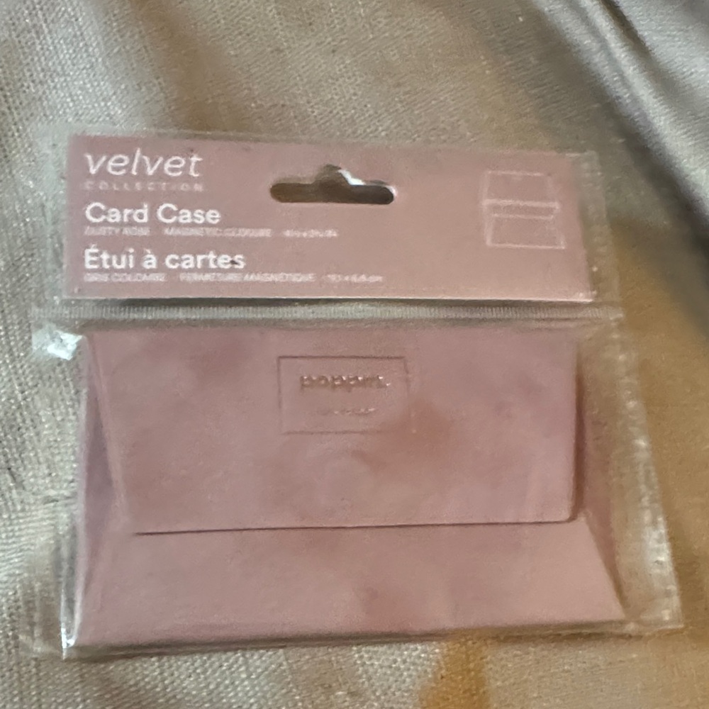 Poppin Velvet Collection Pink Card Case